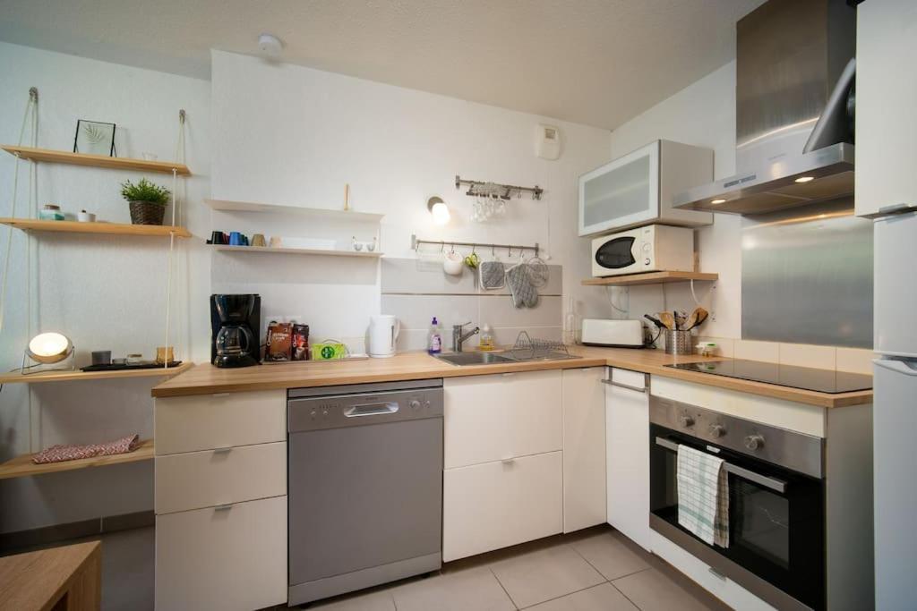 Fully Equipped Apartment With Terrace Sleeps 4 Marsylia Zewnętrze zdjęcie